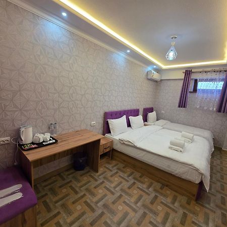 Samarkand Imron Hotel Екстериор снимка