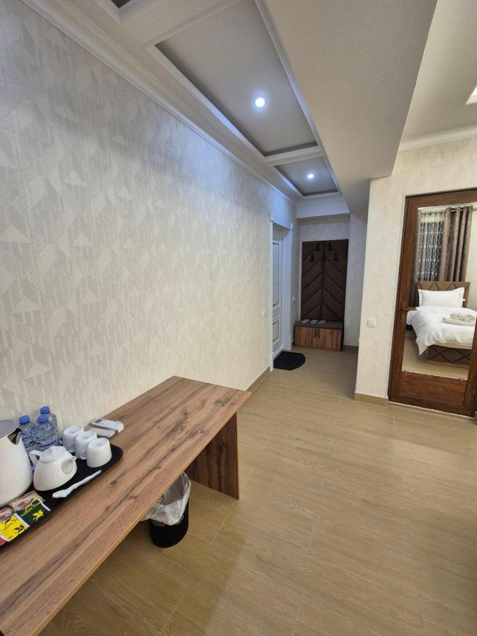 Samarkand Imron Hotel Екстериор снимка