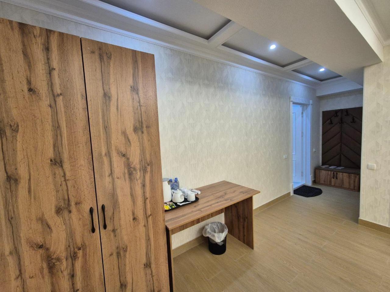 Samarkand Imron Hotel Екстериор снимка