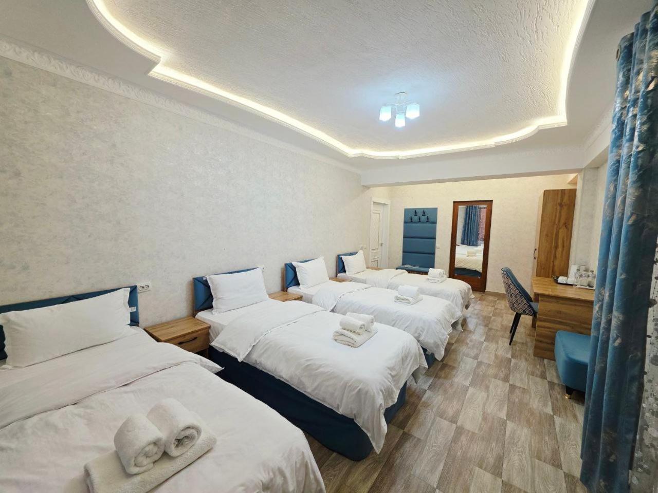 Samarkand Imron Hotel Екстериор снимка