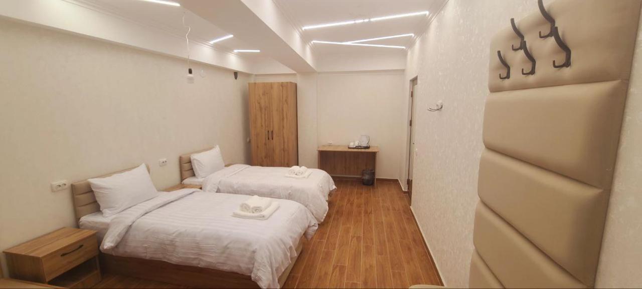 Samarkand Imron Hotel Екстериор снимка