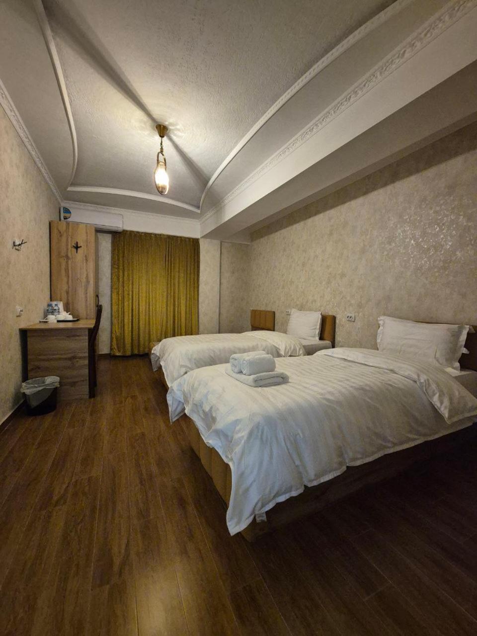 Samarkand Imron Hotel Екстериор снимка