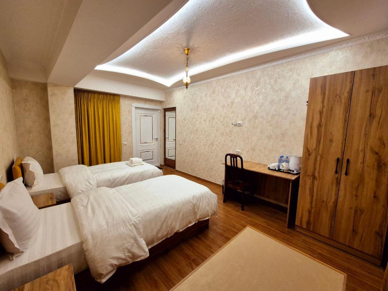 Samarkand Imron Hotel Екстериор снимка