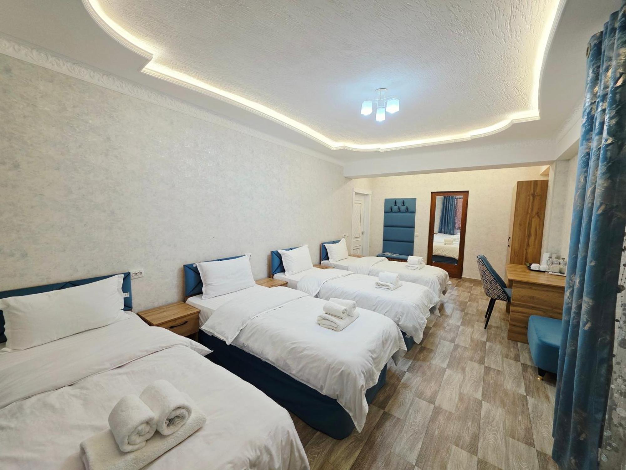 Samarkand Imron Hotel Екстериор снимка