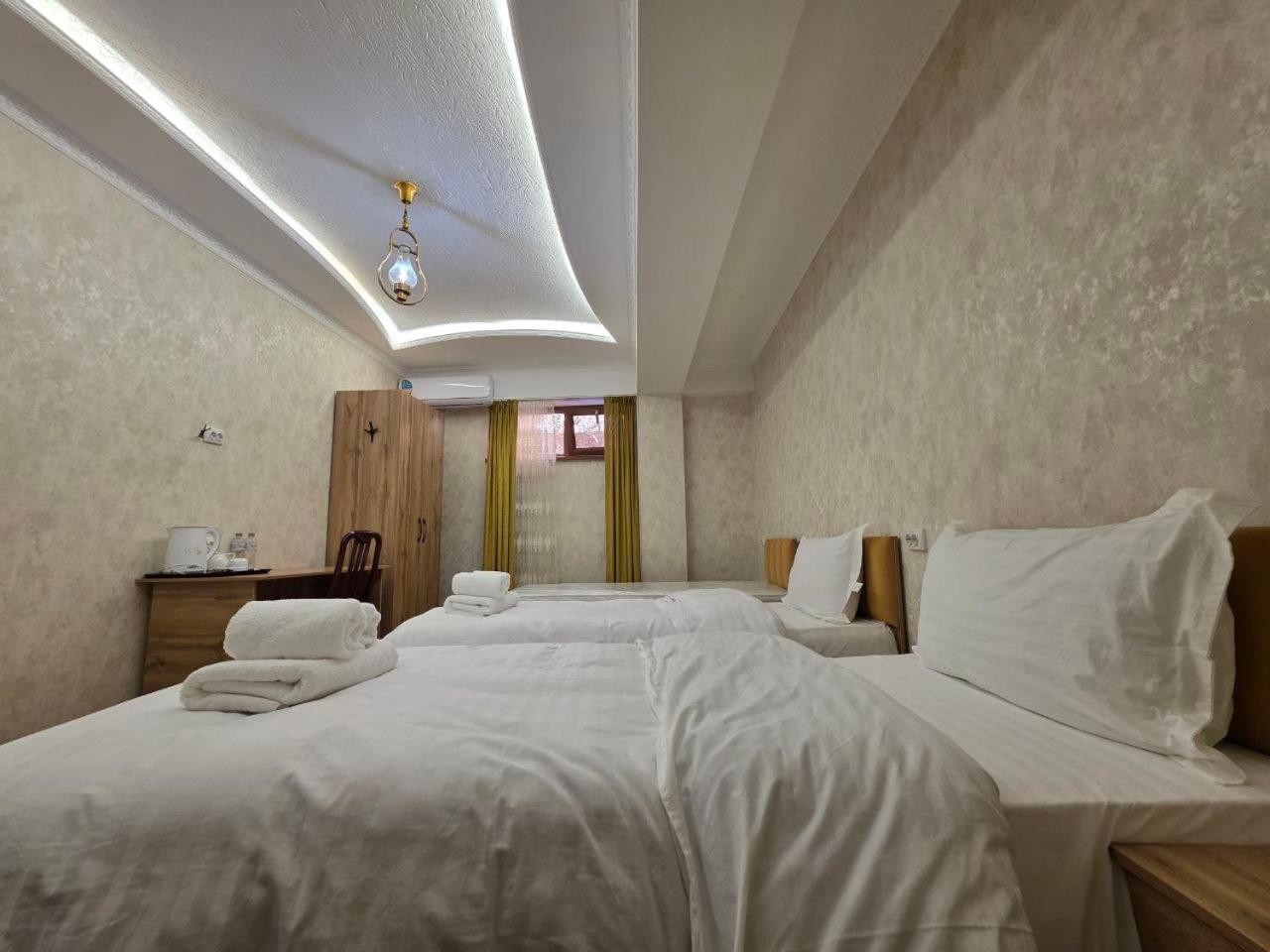 Samarkand Imron Hotel Екстериор снимка