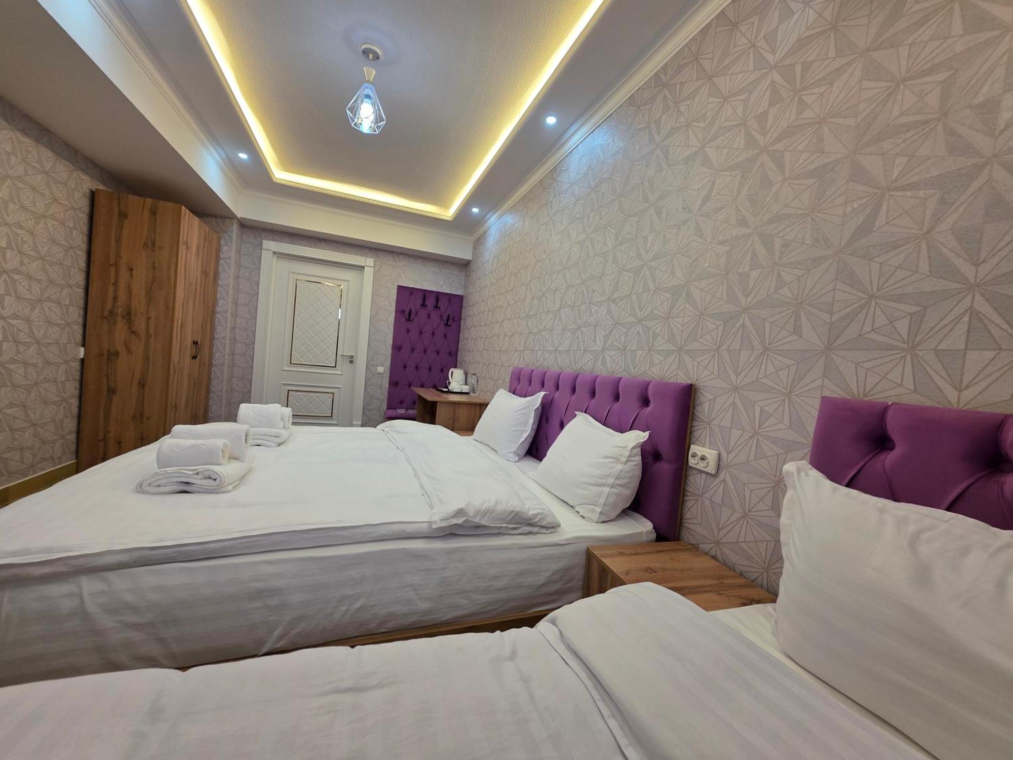 Samarkand Imron Hotel Екстериор снимка